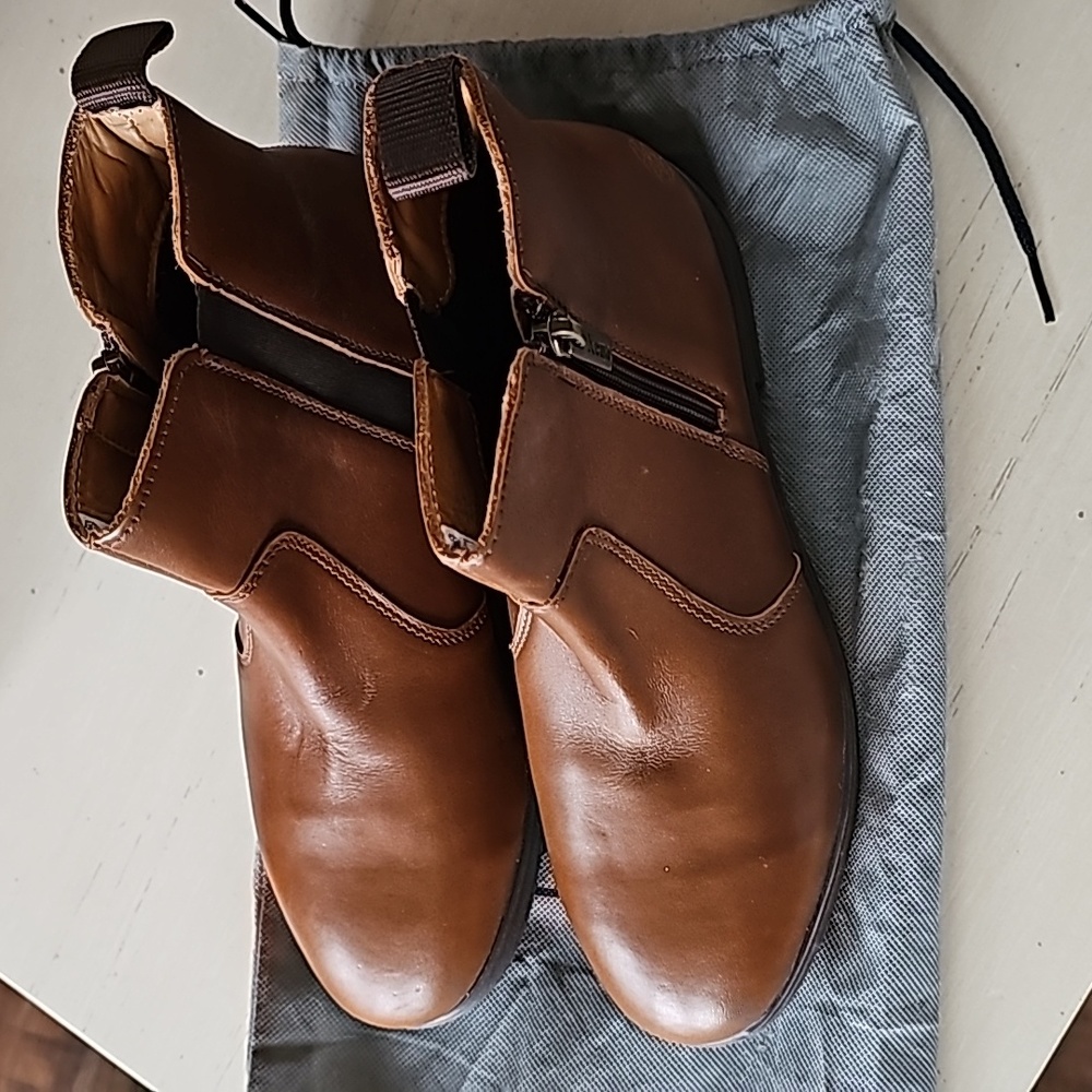 XENA -Workwear for Women Steel-Toe Boots Size 8